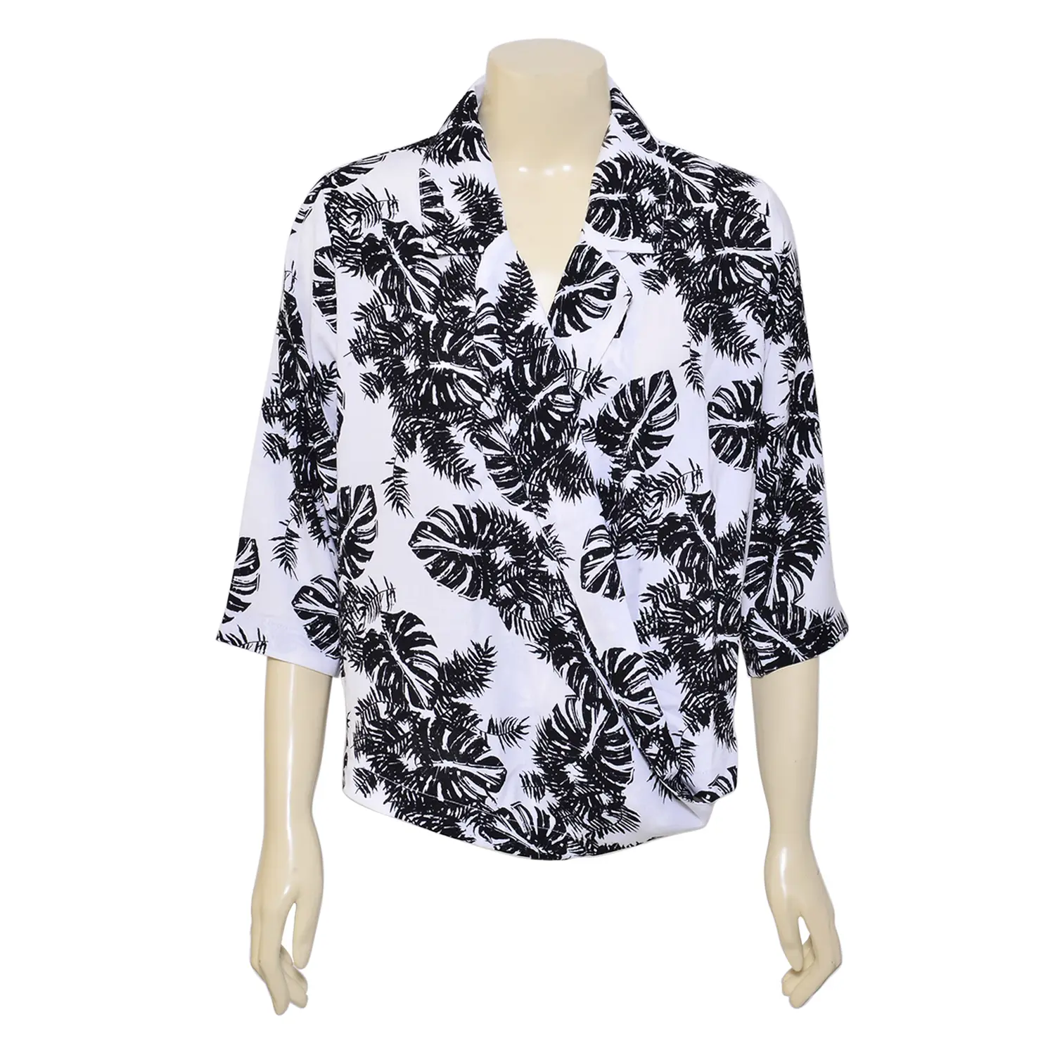 เสื้อเชิ้ตปกซาฟารี แขนสามส่วน Petal Twists - Image 6