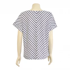 เสื้อสตรีคอปาด แบบสวม แขนสั้น ดีไซน์ลายเฉียง (V Stripe Classic Blouse) - Image 3