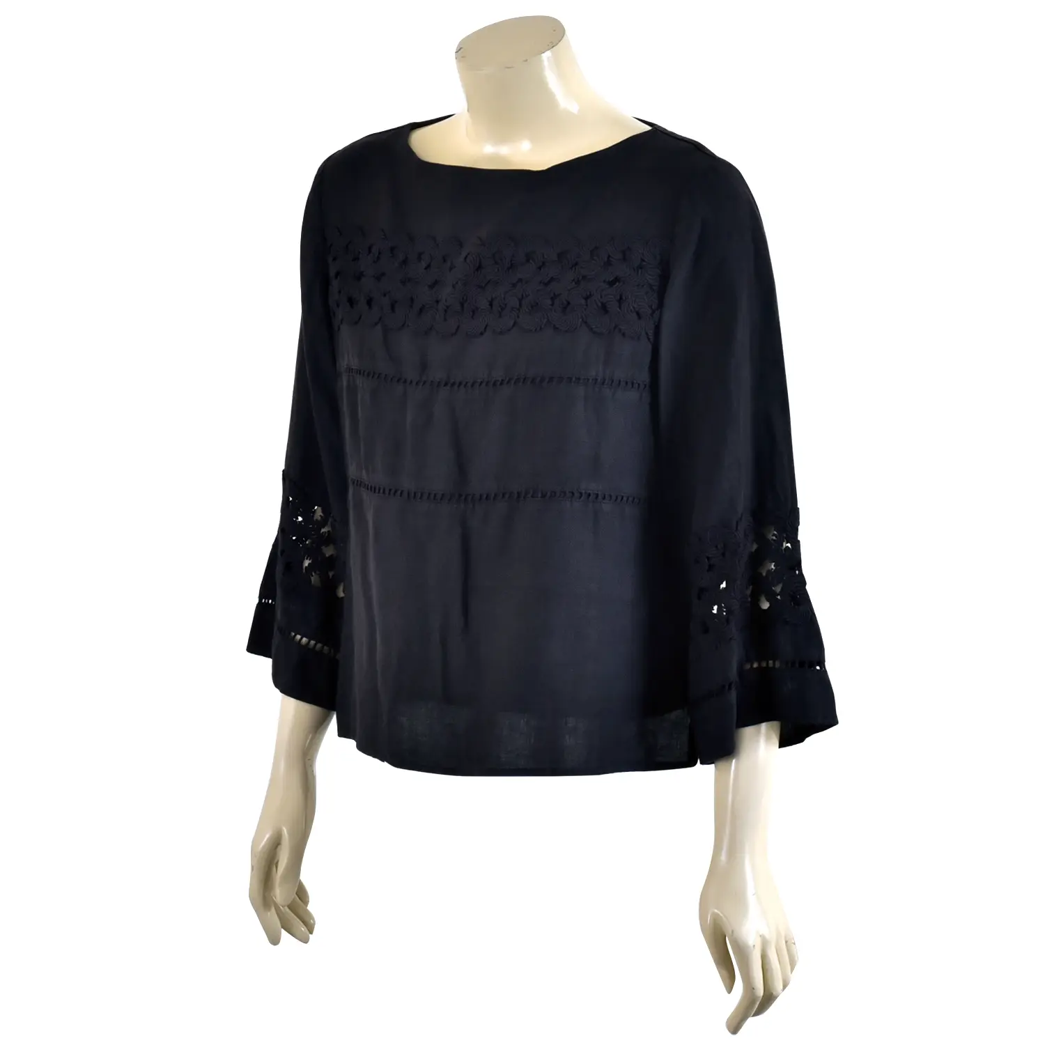 เสื้อสตรีคอปาด แขนยาว 4 ส่วน ตกแต่งลูกไม้ ด้านหน้าและปลายแขน - Image 5