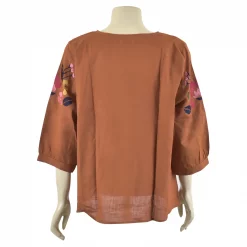เสื้อสตรีคอกลม แขนยาว 4 ส่วนจั๊มปลายแขน ตกแต่งลายปักรูปดอกไม้ - Image 3