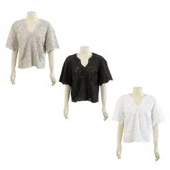 เสื้อคอวีทรงไหล่ตกแขนสั้น ตกแต่งลายปักรูปดอกไม้