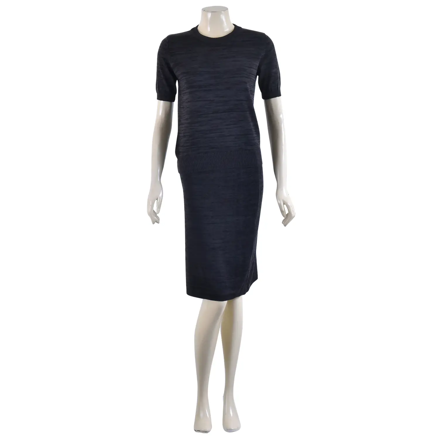 เซตเสื้อผ้าทอเจอร์ซี่คอกลมแขนสั้น จั๊มแขนและชายเสื้อ พร้อมกระโปรงทรงบอดี้คอน - Image 2