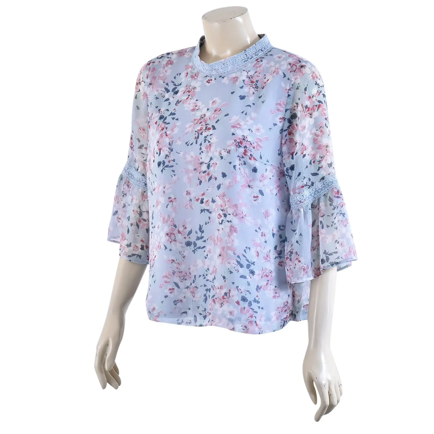 เสื้อสตรีคอตั้ง แขนยาว 4 ส่วน ตัดต่อปลายแขน ทรงกระดิ่ง ผ้าพิมพ์ลาย ดอกซากุระ - Image 2