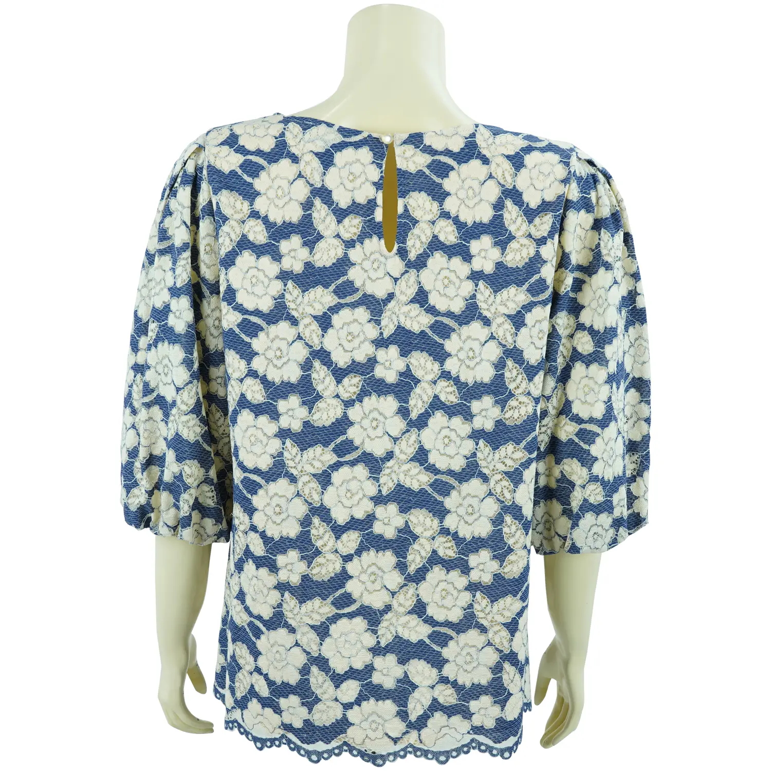 เสื้อสตรีคอปาด แขนบอลลูนยาว 3 ส่วน ผ้าลูกไม้ทอลายดอกไม้ - Image 2