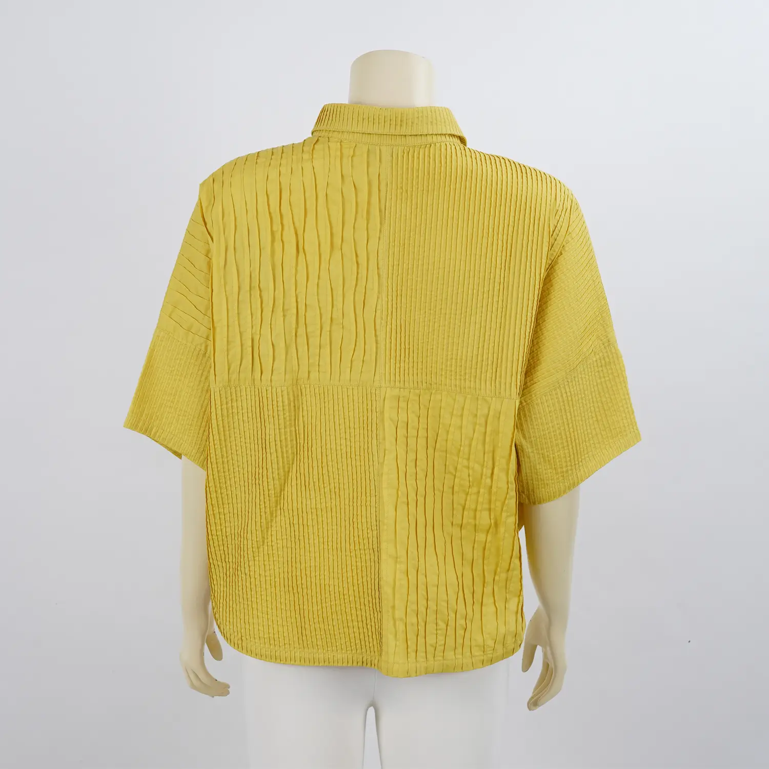 เสื้อสตรีคอปก แขนปีกค้างคาว ผ้าตีเกล็ดลายทาง - Image 3