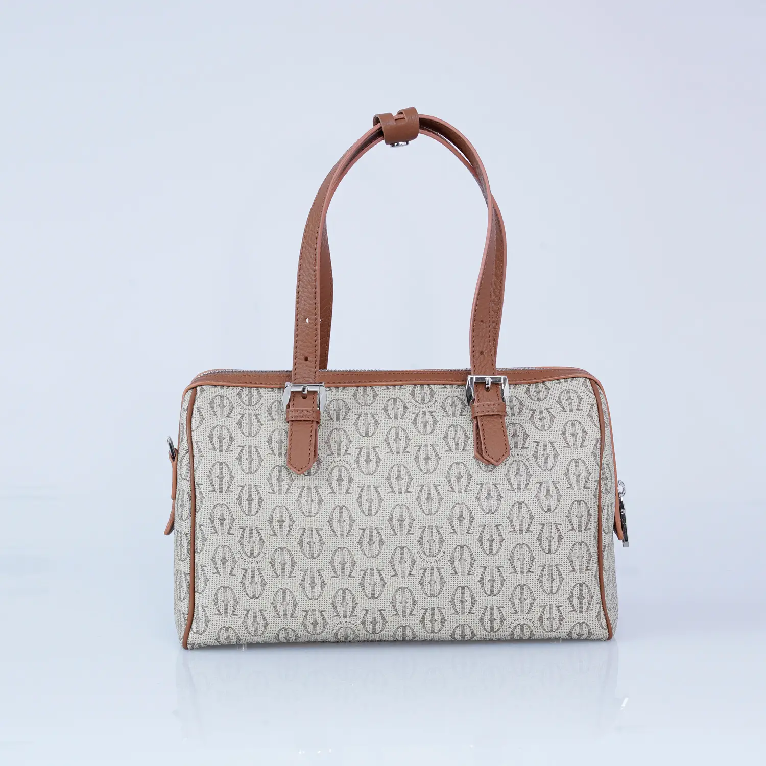 กระเป๋าถือทรง Barrel Bag ลายโมโนแกรม พร้อมสายสะพาย - Image 5