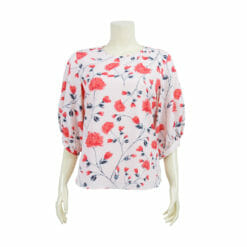 เสื้อคอกลม แขนพอง  ปลายแขนมุมสามเหลี่ยม ผ้าลายดอกไม้