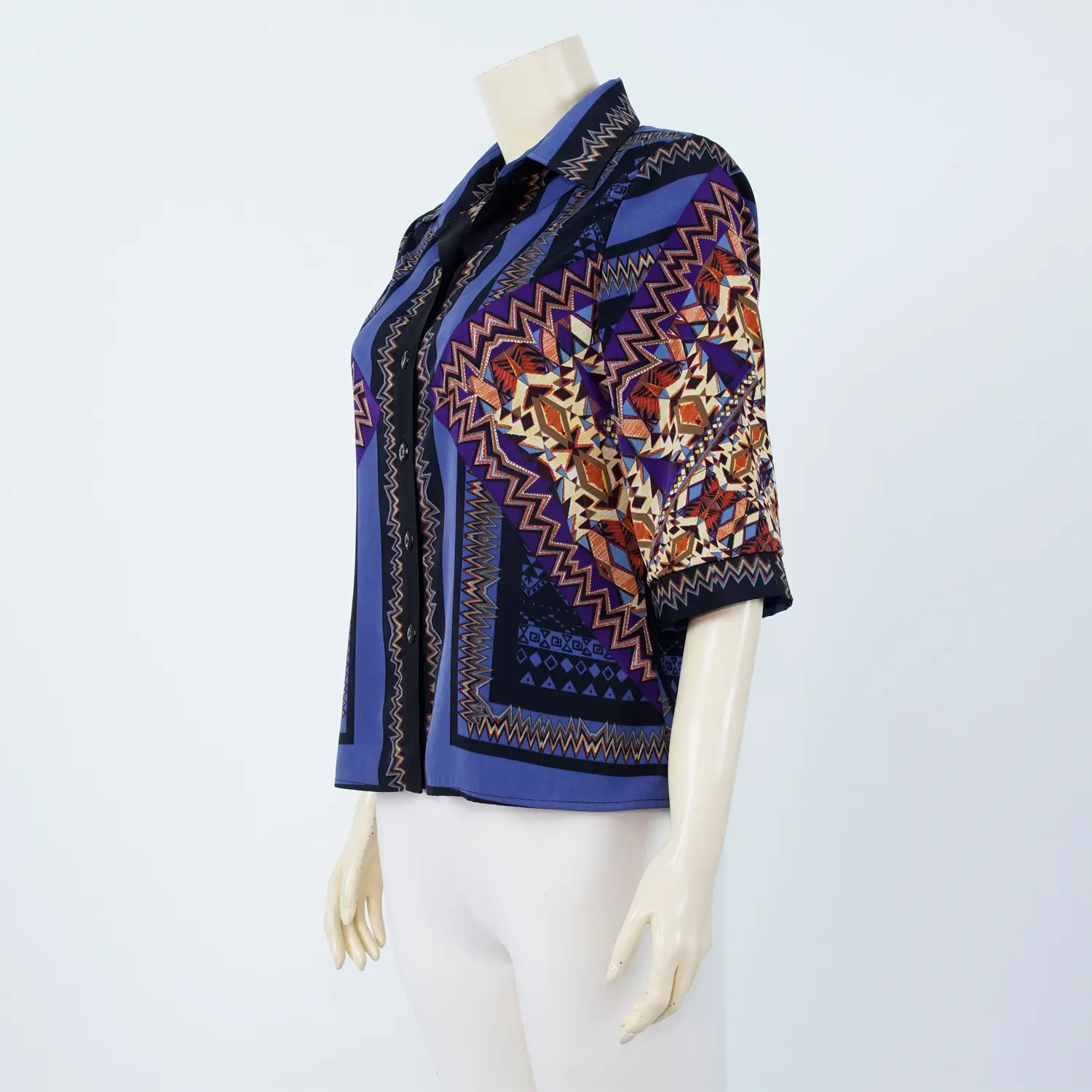 เสื้อคอปกเชิ้ต แขนกระบอก ผ้าพีชสกินพิมพ์ลาย - Image 6
