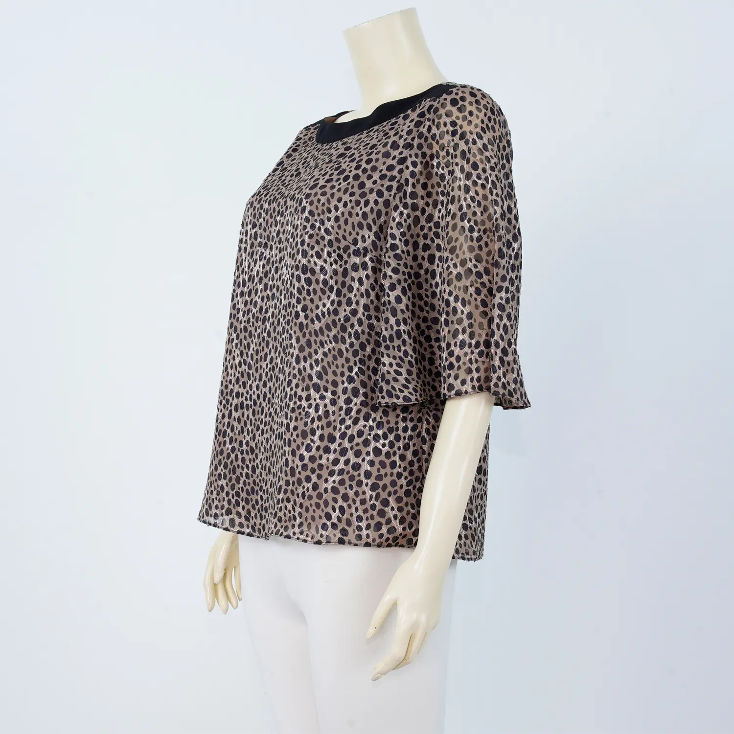 เสื้อคอปาด แขนบาน ผ้าลายเสือดาว - Image 2
