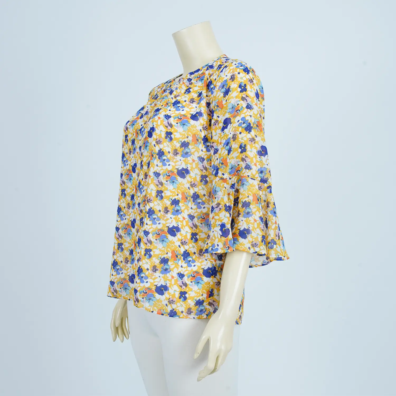 เสื้อคอกลม แขนกระบอก ปลายแขนระบาย ผ้าชีฟองลายดอกไม้ - Image 3