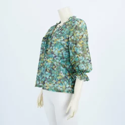 เสื้อคอตั้ง ดีไซน์โบว์ผูก แขนกระบอก รูดระบายปลายแขน ผ้าลูกไม้ราเชล - Image 3