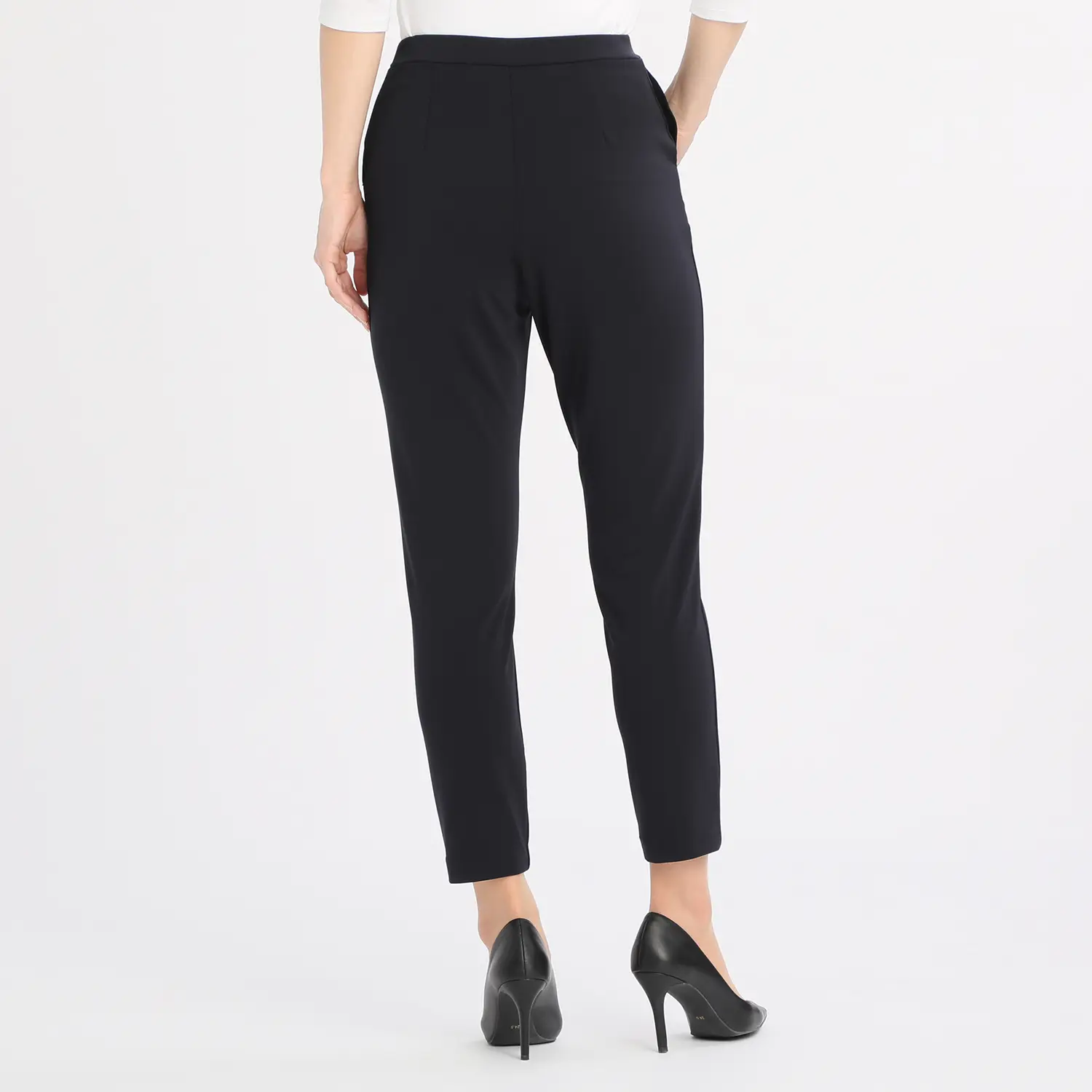 กางเกงขาแปดส่วน ทรง Tapered - Image 3