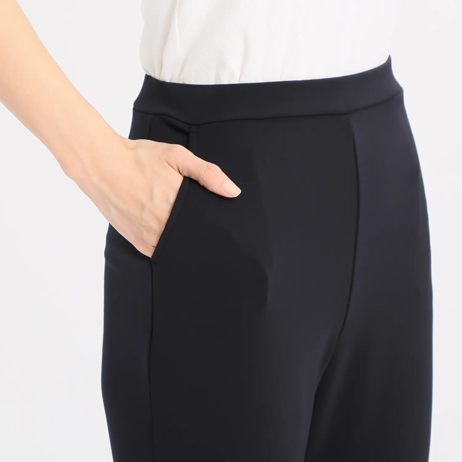 กางเกงขาแปดส่วน ทรง Tapered - Image 2