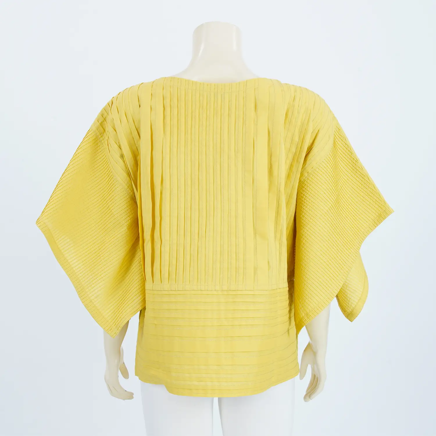 เสื้อคอปาด แขนกว้าง ดีไซน์ไหล่ตก ผ้าสีพื้นตีเกล็ด - Image 4