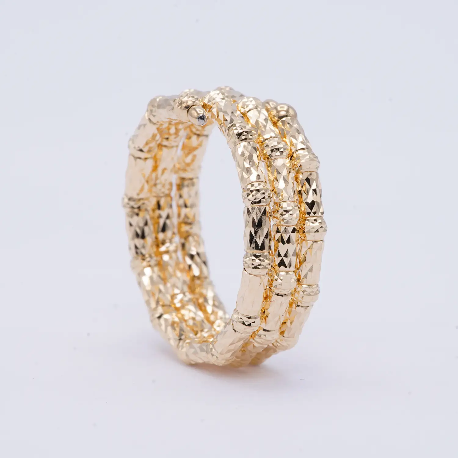 แหวนทอง18K เจียผิว Cross V Cut ดีไซน์ 3 ชั้น (Flexible Ring) - Image 2