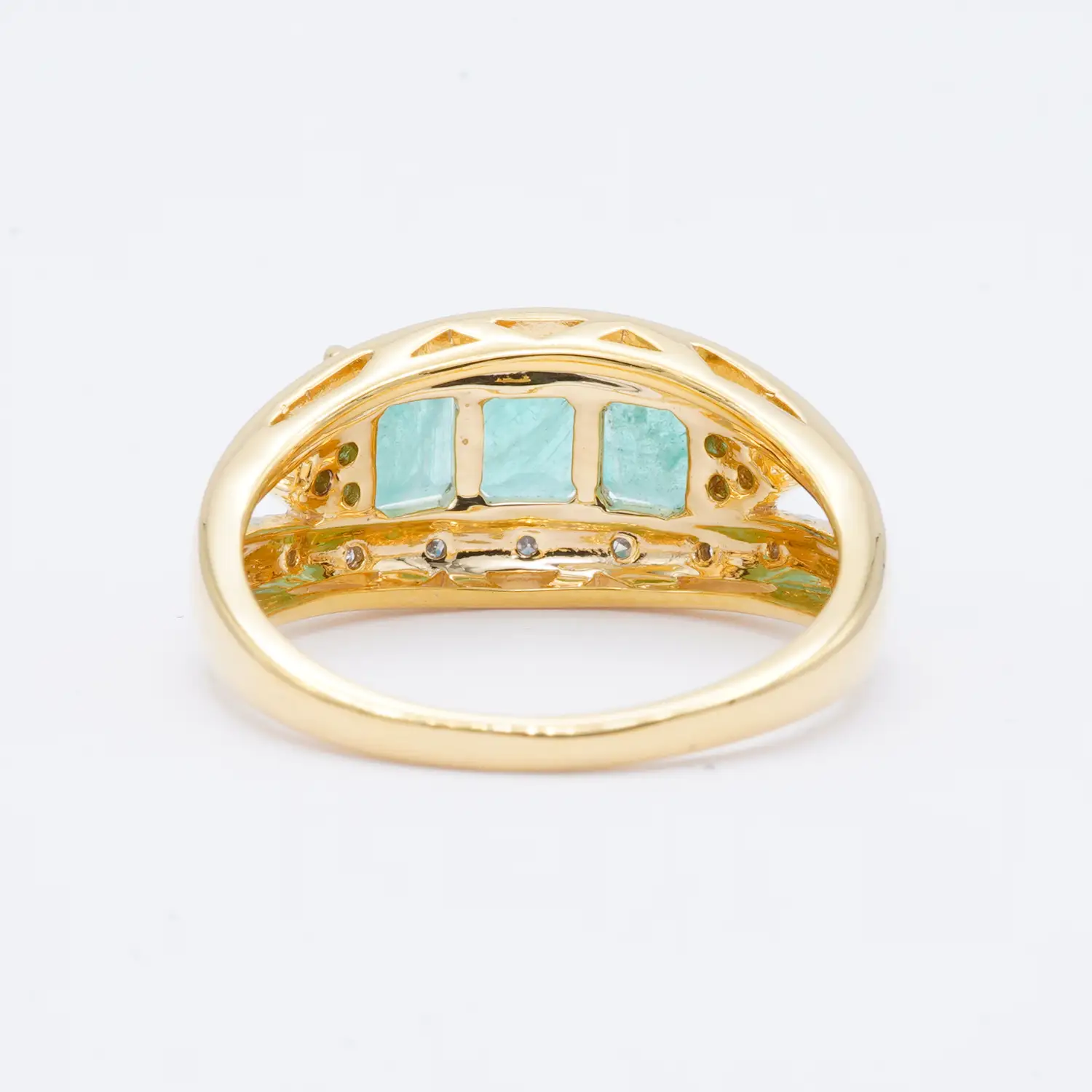 แหวนเงิน925 ชุบทอง18K ประดับมรกตและเพชรสีขาว ดีไซน์ Emerald Love - Image 4