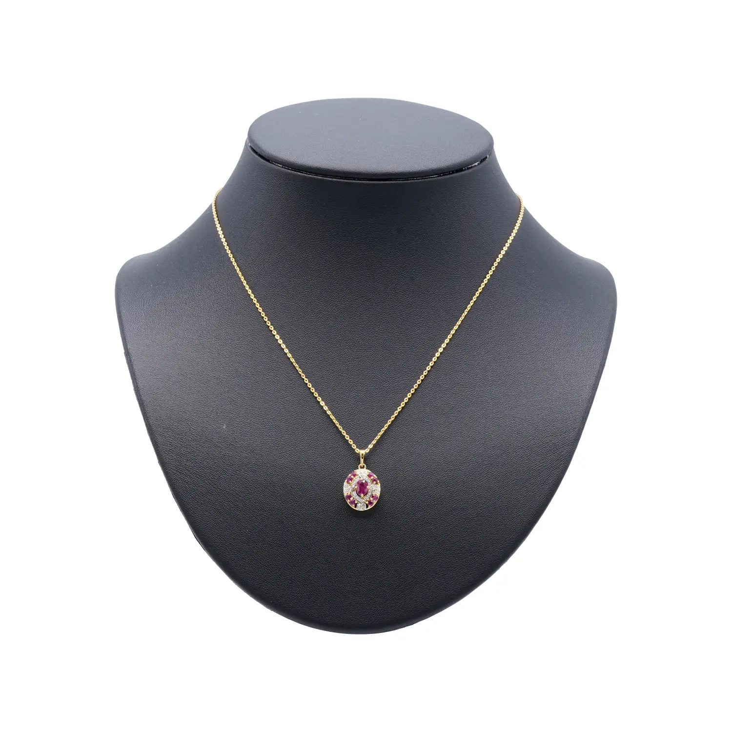 จี้พร้อมสร้อยคอ เงิน925 ชุบทอง18K ประดับทับทิมและเพชรสีขาว ดีไซน์ Celtic Knot in Ruby