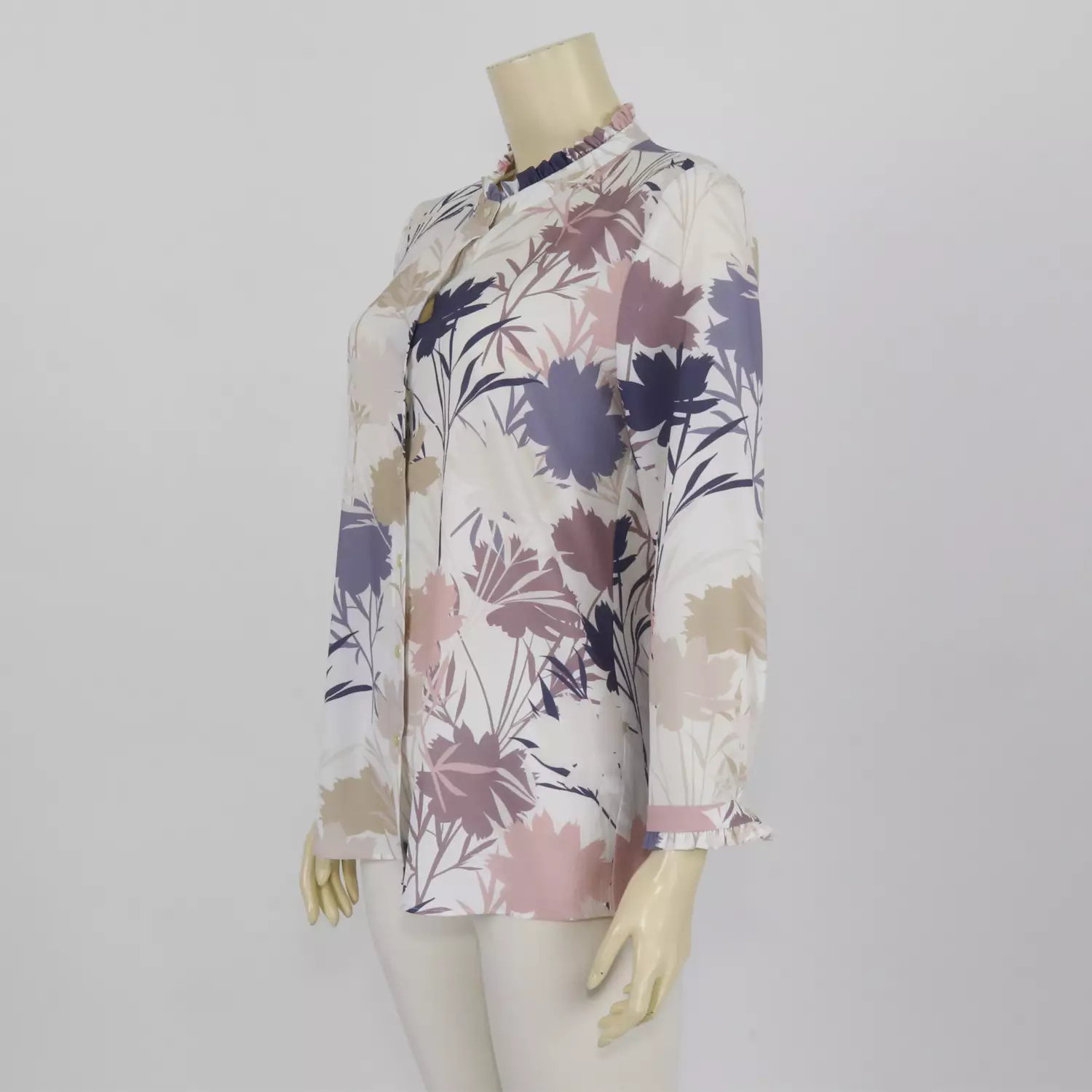 เสื้อเชิ้ตคอกลม เสริมระบาย แขนกระบอก ผ้าชีฟองลายดอกไม้ - Image 3