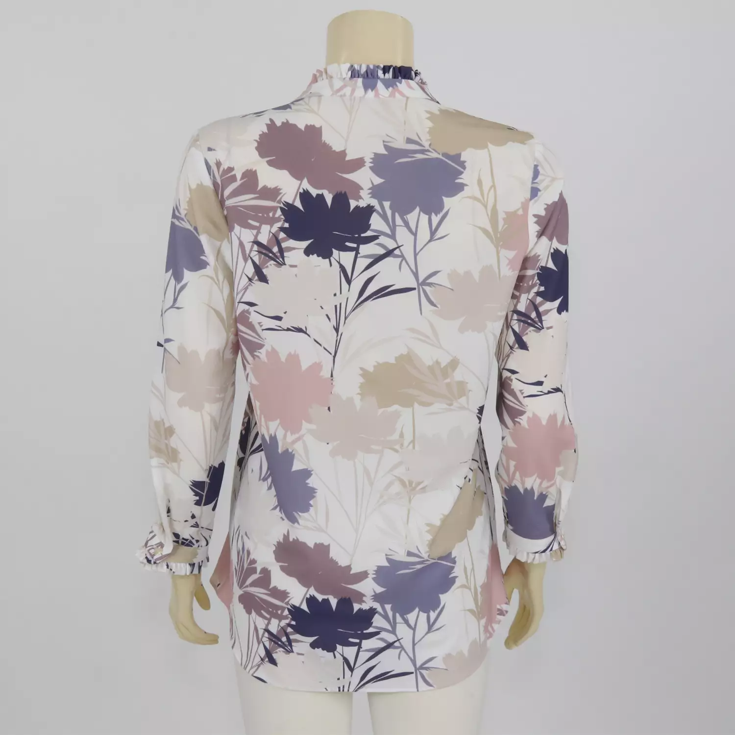 เสื้อเชิ้ตคอกลม เสริมระบาย แขนกระบอก ผ้าชีฟองลายดอกไม้ - Image 2
