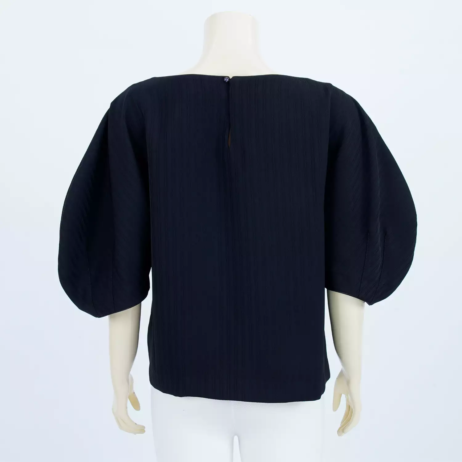 เสื้อคอปาด แขนทรง Dolman ยาว 3 ส่วน ผ้าแจ็คการ์ดลายทาง - Image 2