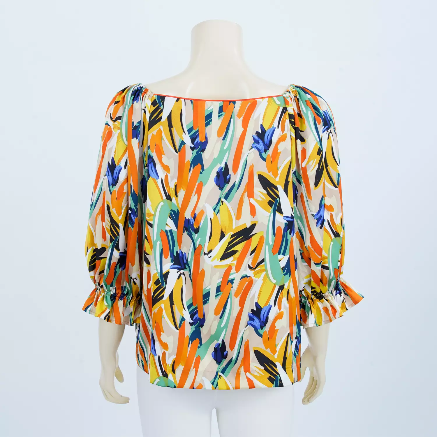 เสื้อคอเหลี่ยม แขนพอง ยาว 4 ส่วน ลายดอกไม้กราฟิก - Image 2
