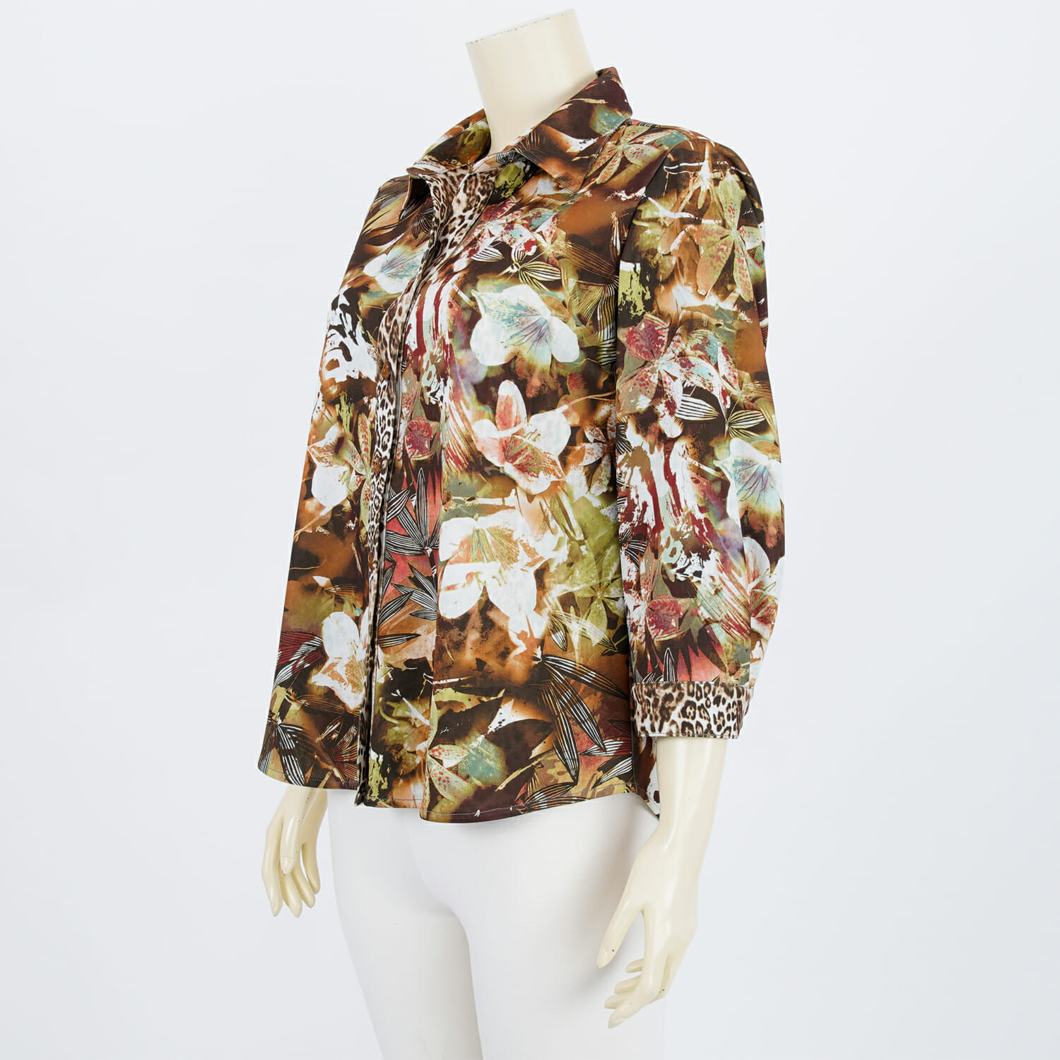 เสื้อเชิ้ต แขนยาว 4 ส่วน ผ้าลายเสือดาว และดอกไม้ - Image 3
