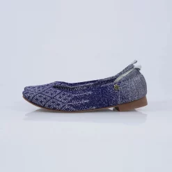 รองเท้าส้นเตี้ย รุ่น The Casual ลายไทย สีกรมท่า - Image 2