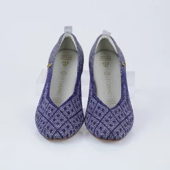 รองเท้าส้นเตี้ย รุ่น The Casual ลายไทย สีกรมท่า - Image 3