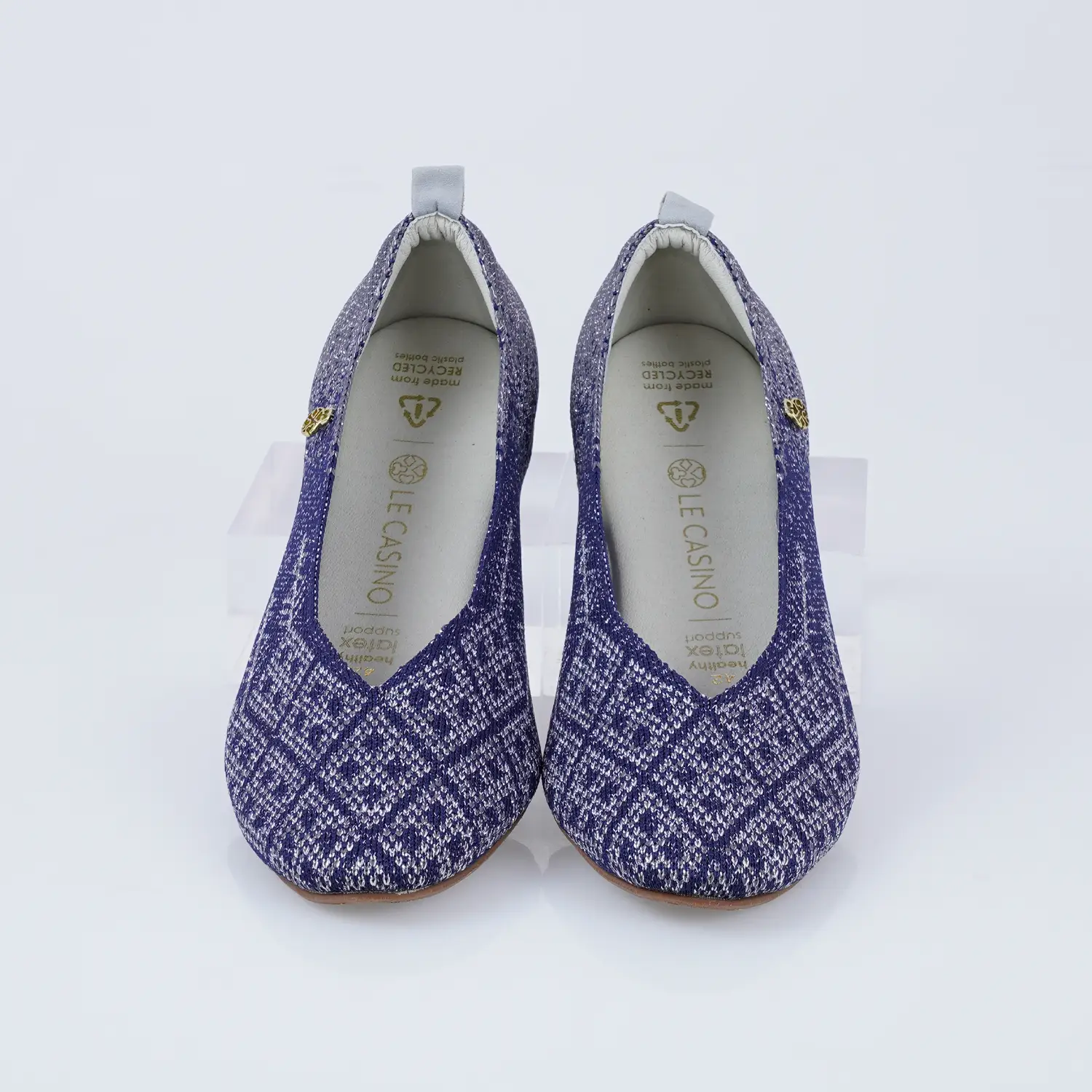 รองเท้าส้นเตี้ย รุ่น The Casual ลายไทย สีกรมท่า - Image 3