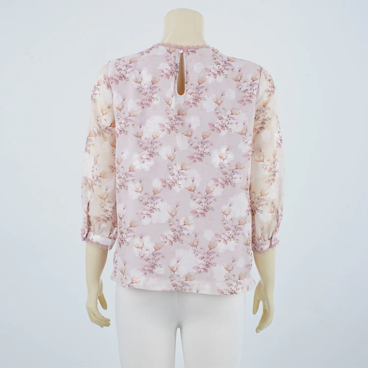 เสื้อคอกลม แขนพอง 4 ส่วน ผ้าลายดอกไม้ - Image 2