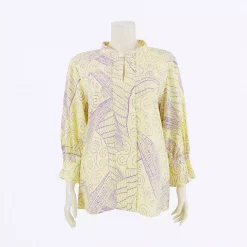 เสื้อคอตั้ง แขน 4 ส่วน ปลายแขนระบาย ลายกราฟิก - Image 2