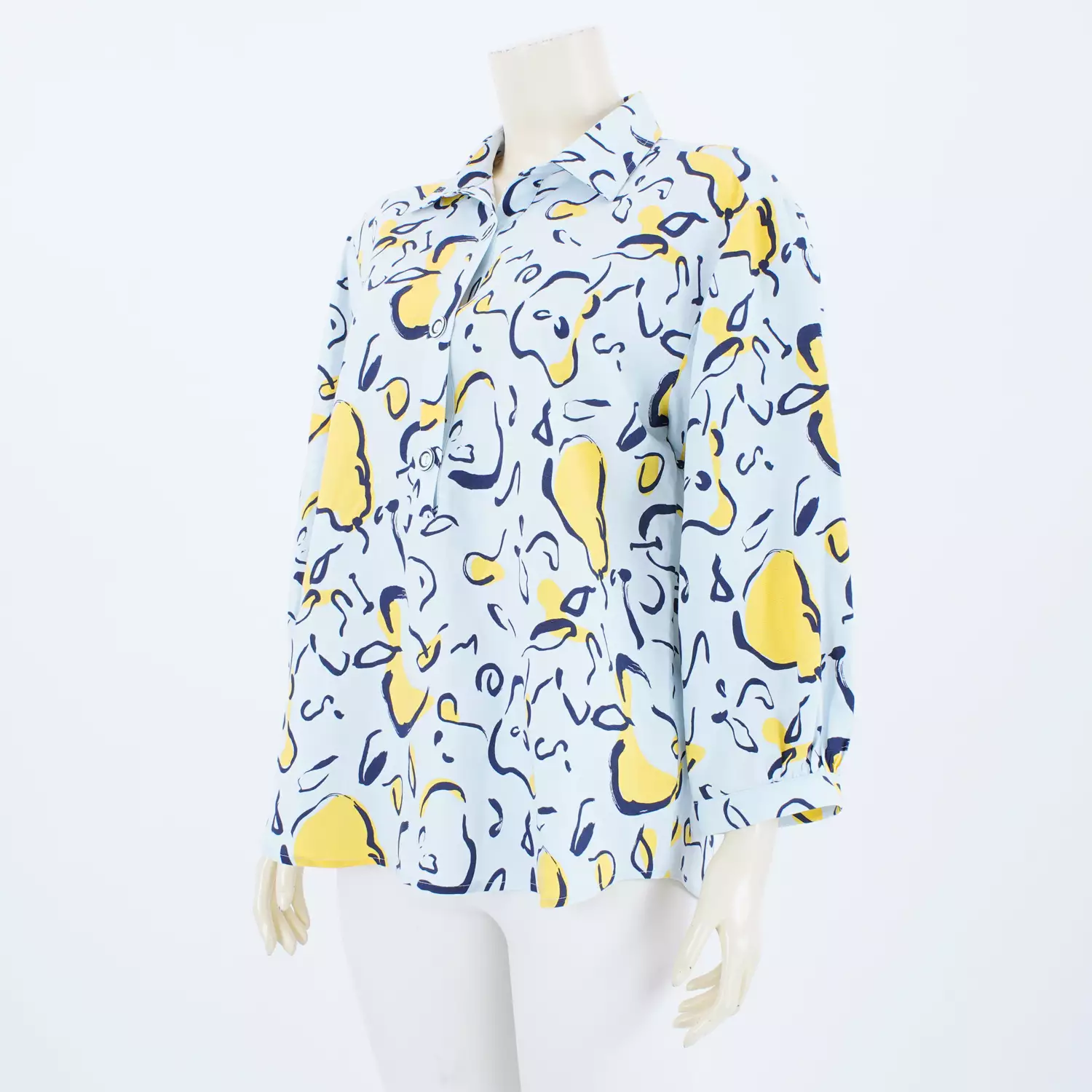 เสื้อเชิ้ตแขน 4 ส่วน ผ้าลินิน ลายกราฟิก - Image 3
