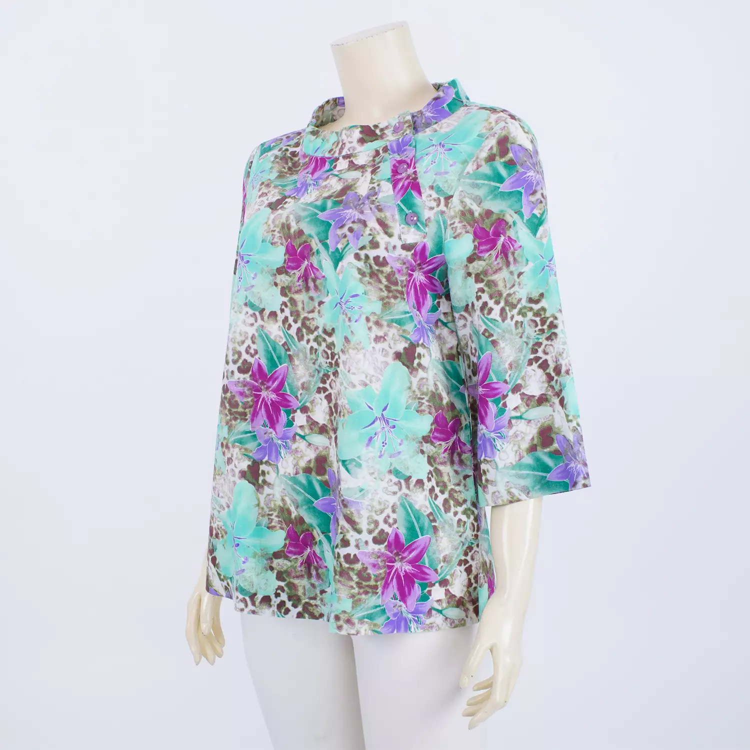 เสื้อคอกลม แขนยาว 4 ส่วน ผ้าลินินลายดอกไม้ สไตล์สีน้ำ - Image 2