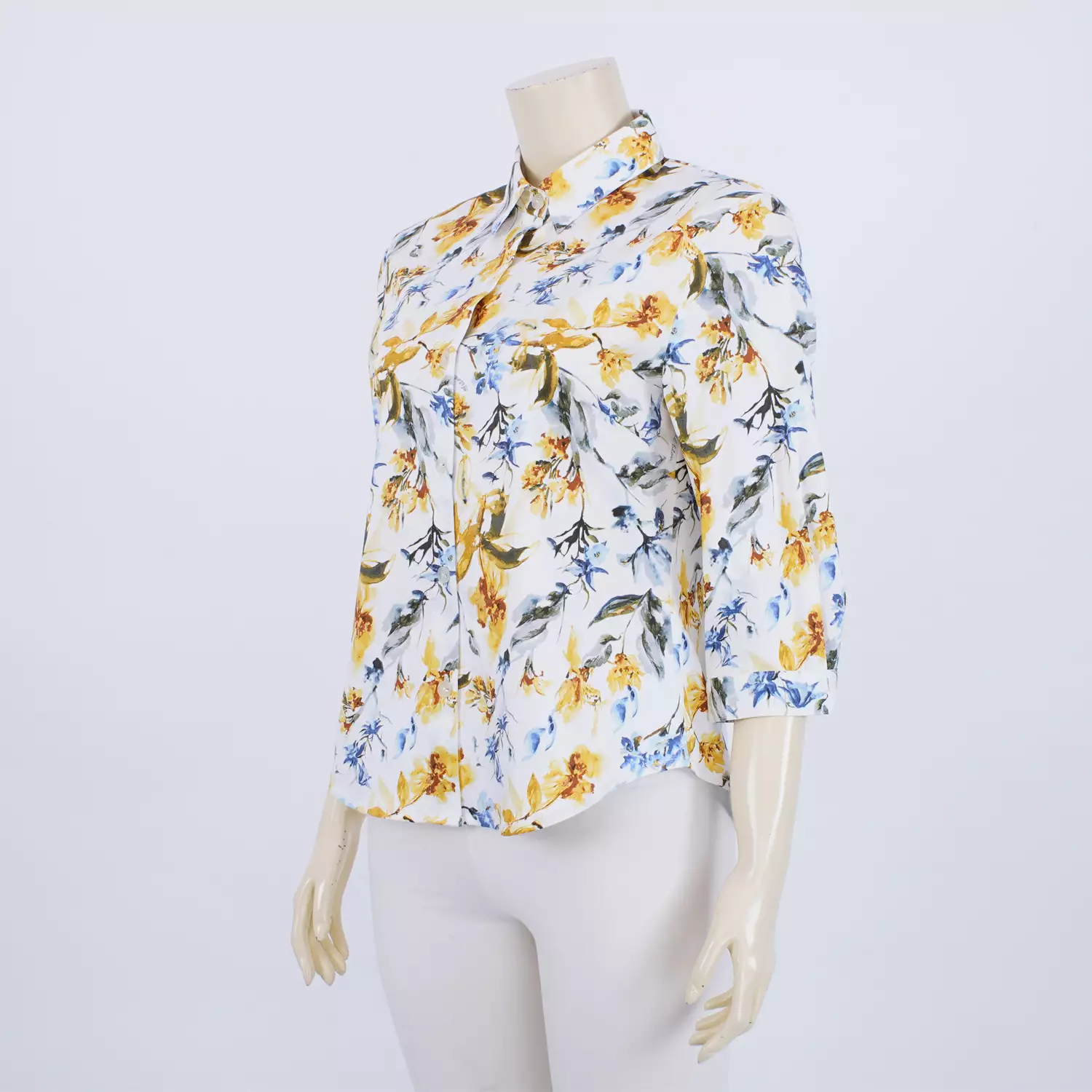 เสื้อเชิ้ต แขน 4 ส่วน เข้าขอบแขน ผ้าพิมพ์ลายดอกไม้ - Image 2