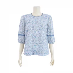เสื้อคอกลม แขนพอง 4 ส่วน  ผ้าพิมพ์และปัก ลายดอกไม้โทนสีฟ้า