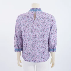 เสื้อคอตั้ง แต่งเทปลูกไม้  แขนพอง 4 ส่วน  ผ้าลายดอกไม้ - Image 2
