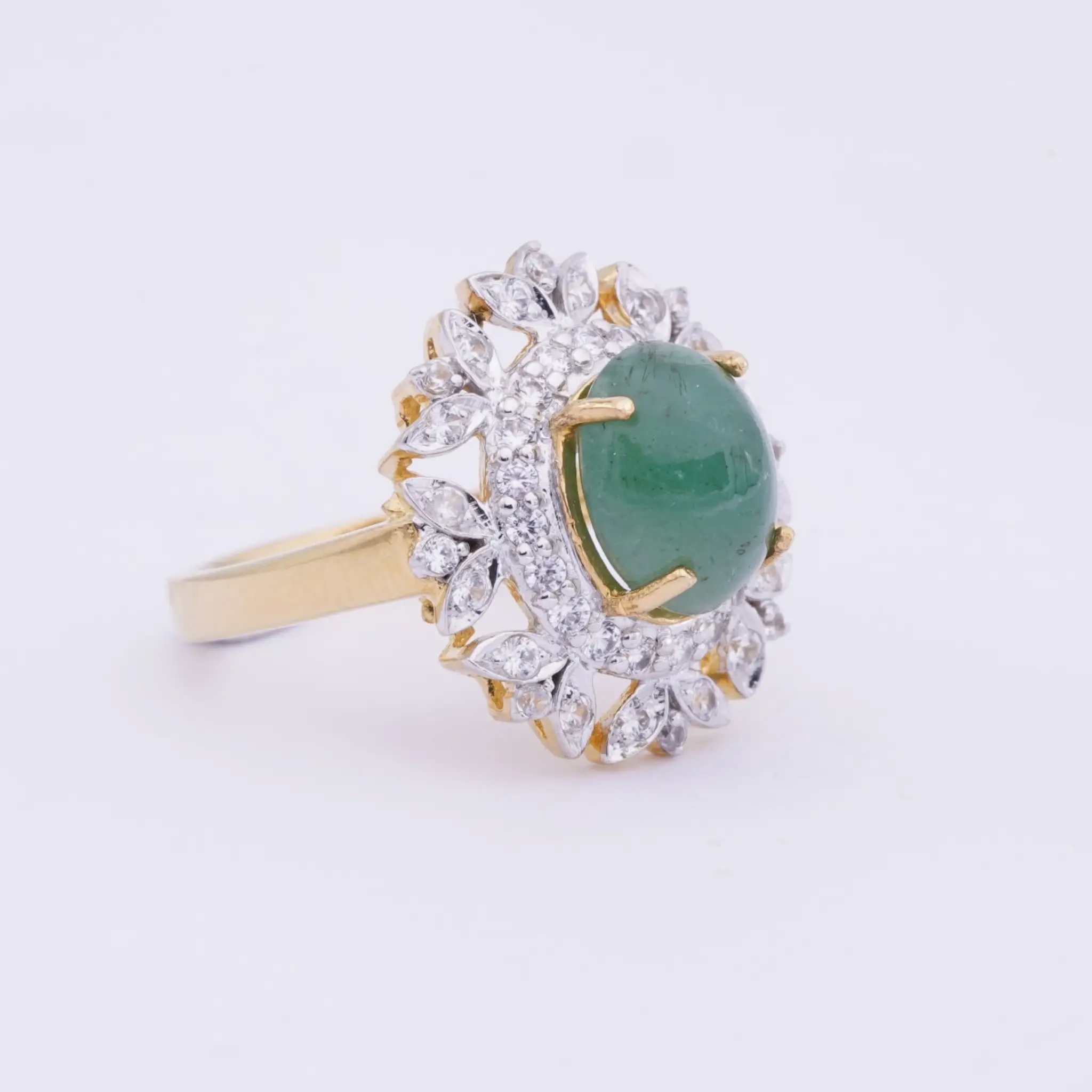 แหวนเงิน925 ชุบทอง18K ประดับมรกต และเซอร์คอนสีขาว - Image 4