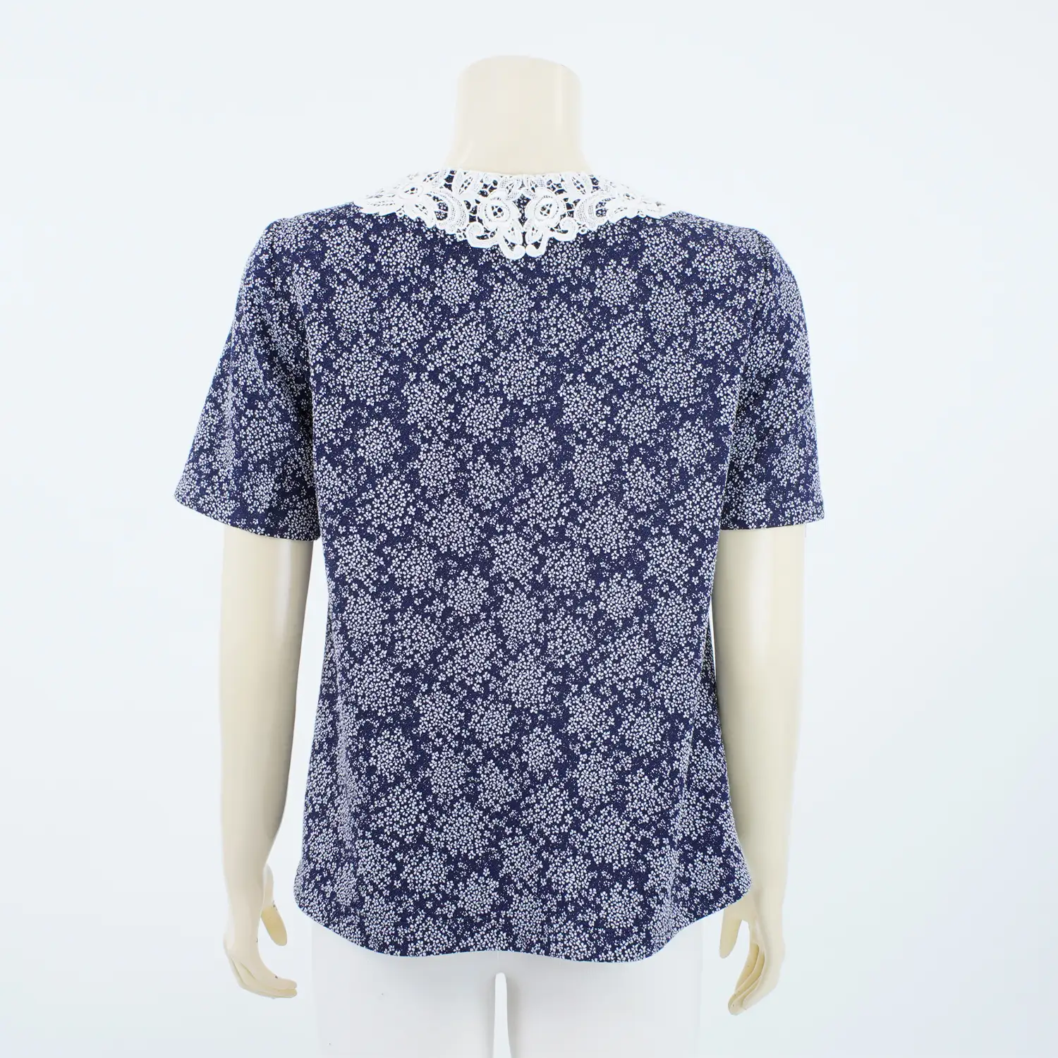 เสื้อคอกลม แต่งปกลูกไม้ แขนสั้น ผ้าทอลายสไตล์วินเทจ - Image 3