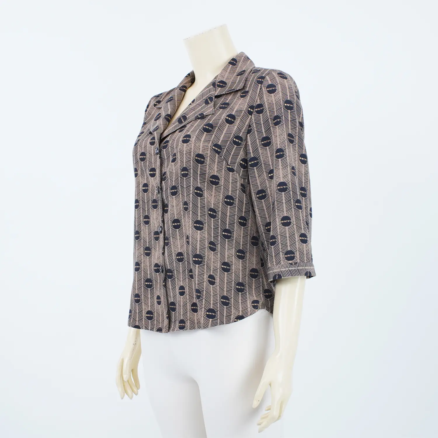 เสื้อเชิ้ตคอปกฮาวาย แขน 4 ส่วน ผ้าลายจุดและ ลายเส้นซิกแซก - Image 2