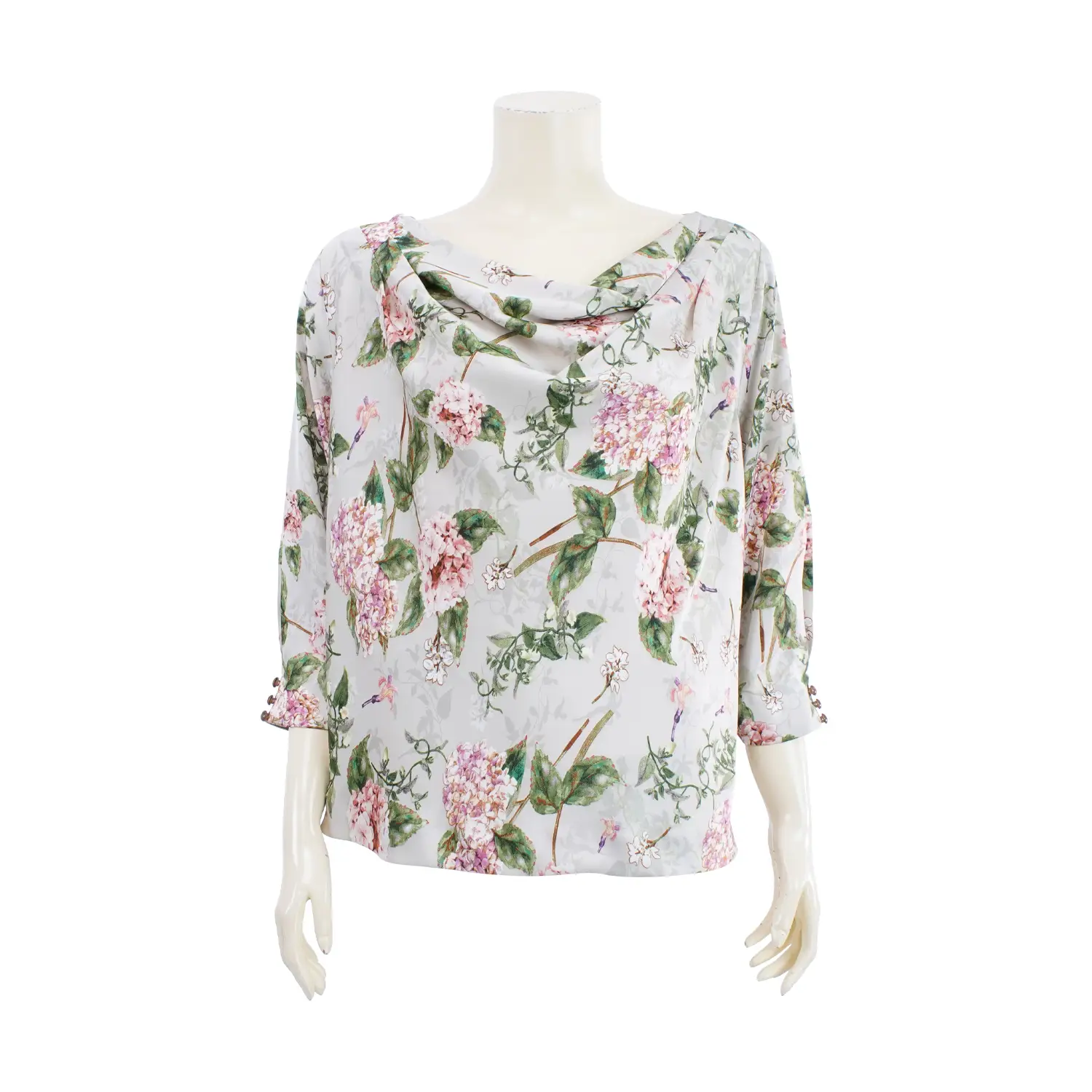 เสื้อคอถ่วง แขนพองยาว 4 ส่วน ผ้าลายดอกไม้และใบไม้