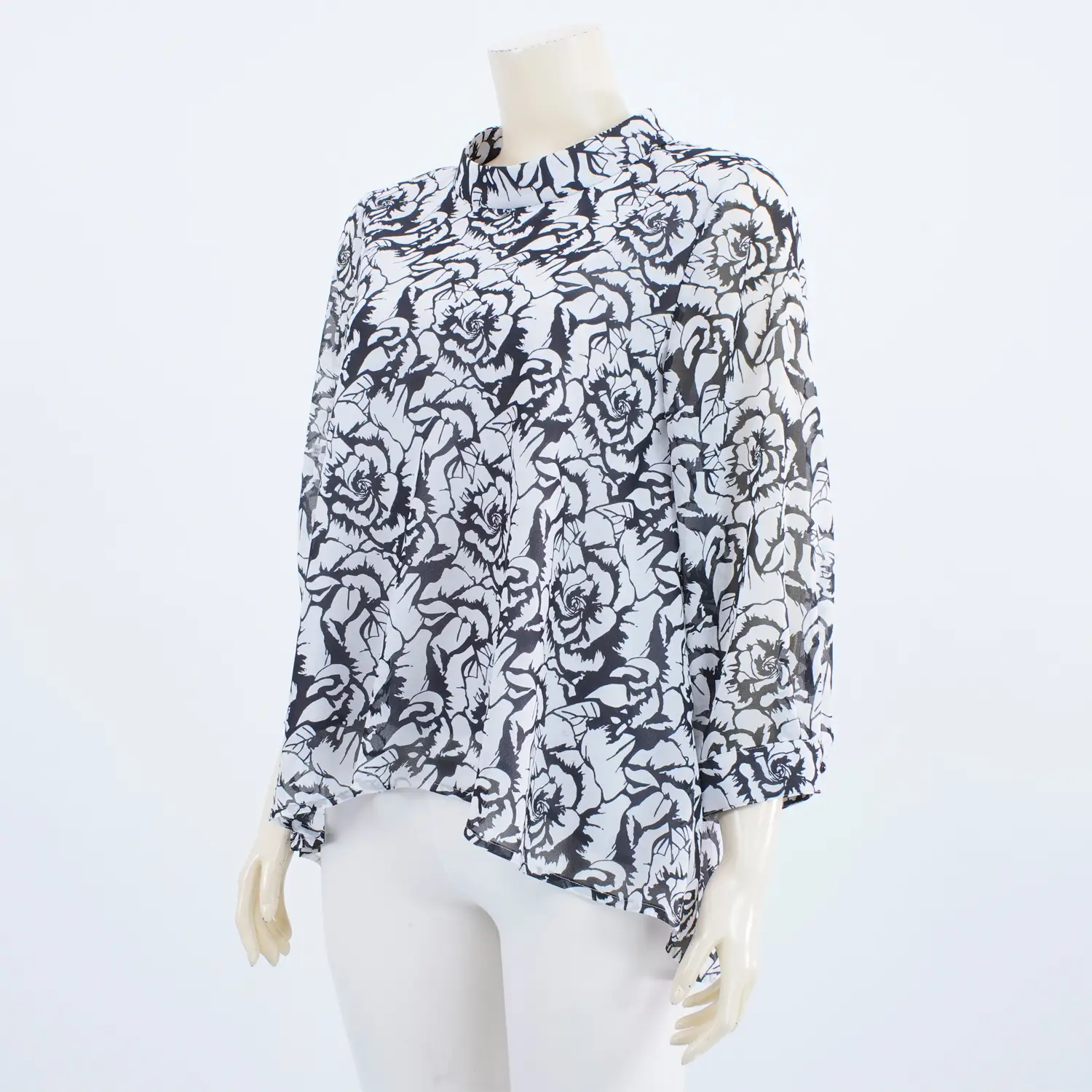 เสื้อคอตั้ง แขน 4 ส่วน ผ้าลายดอกกุหลาบ - Image 3