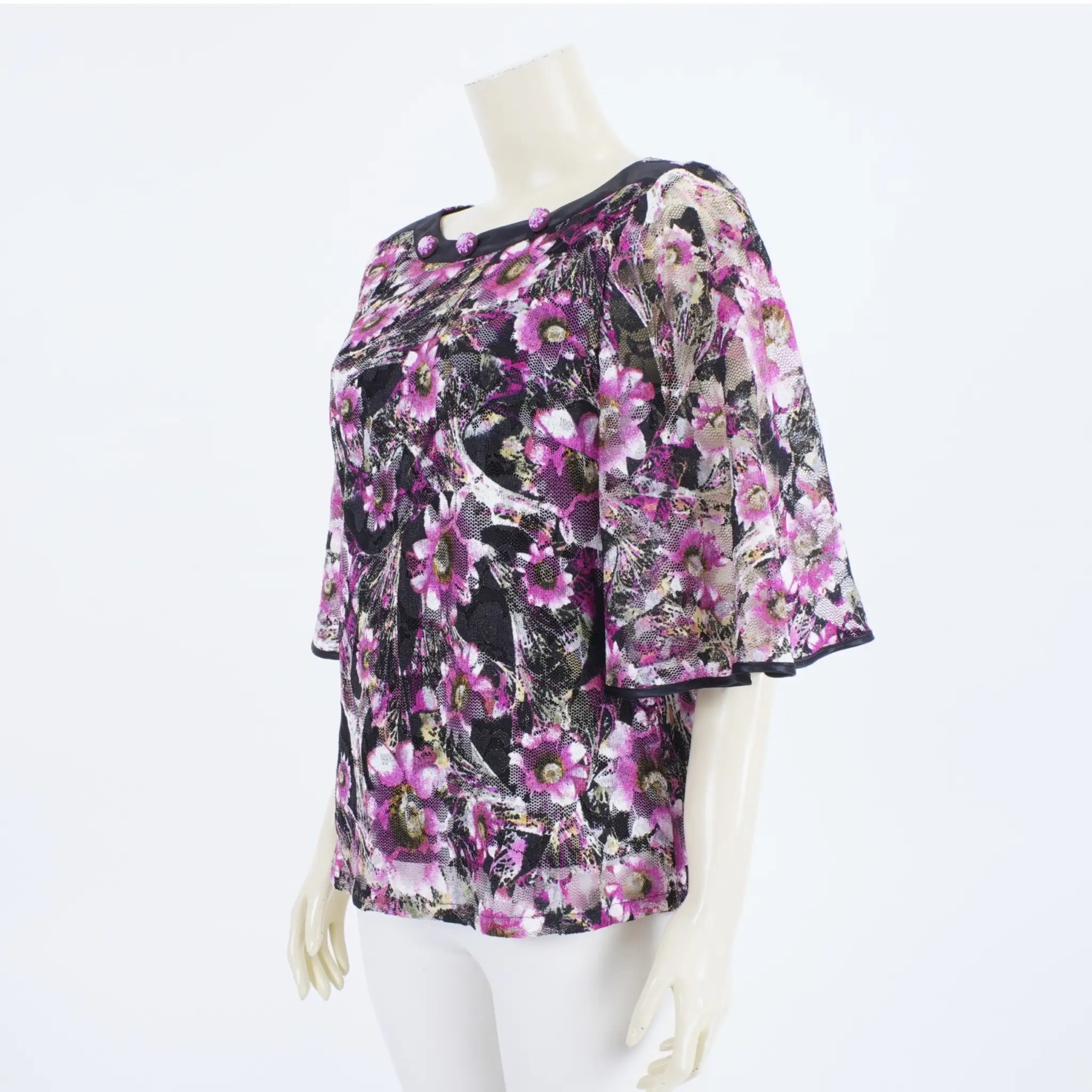 เสื้อคอปาด แขนระบายยาว 3 ส่วน ผ้าลูกไม้ราเชล ลายดอกไม้ - Image 3