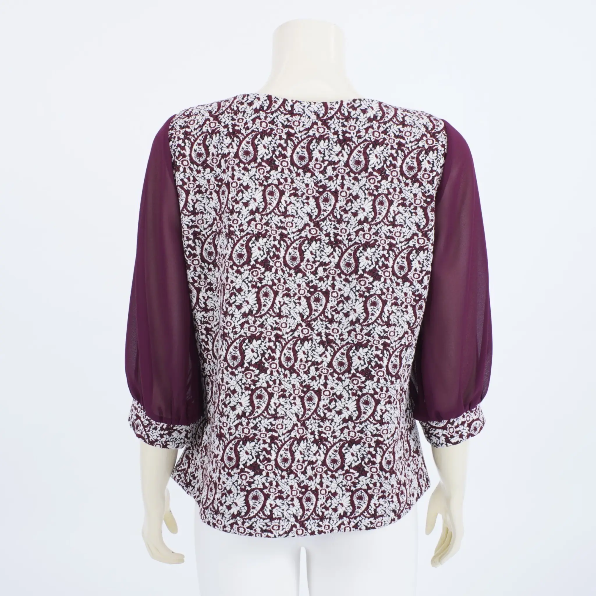 เสื้อคอวี แขน 4 ส่วน รูดปลายแขนพอง ผ้าสปันจ์สูทติ้ง ทอลายเพสลีย์ - Image 2