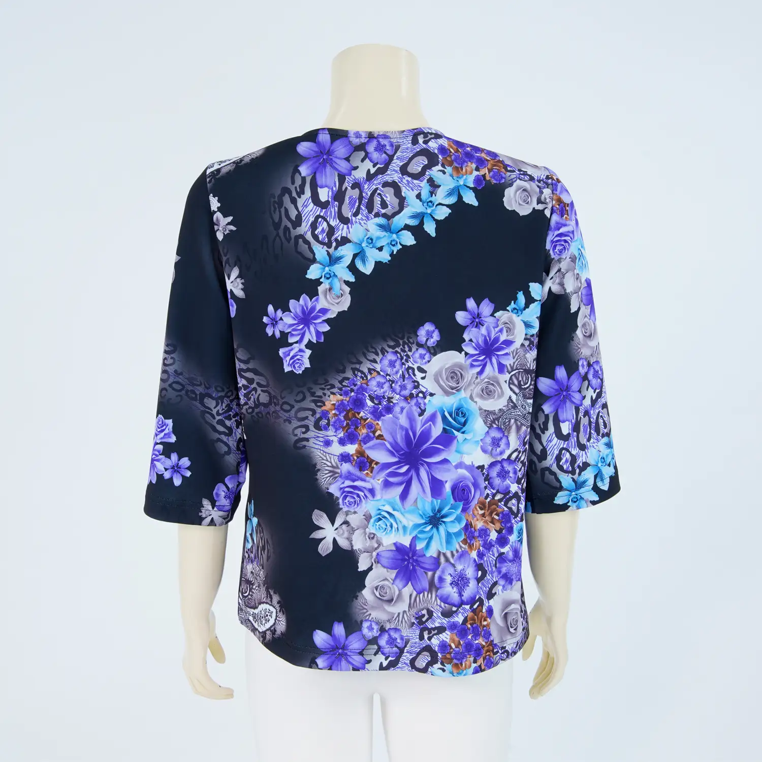 เสื้อคอวี แขนกระบอก 3 ส่วน ผ้าลายดอกไม้ - Image 3