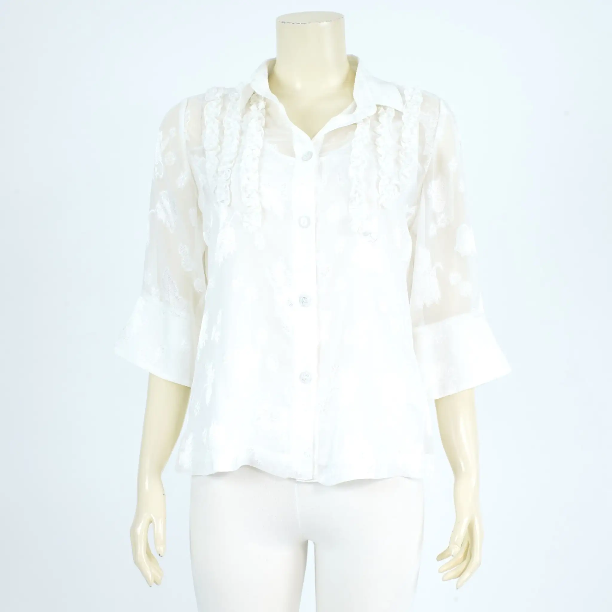 เสื้อเชิ้ต แขน 4 ส่วน ผ้าเบิร์นเอ้าท์ลายดอกไม้และใบไม้