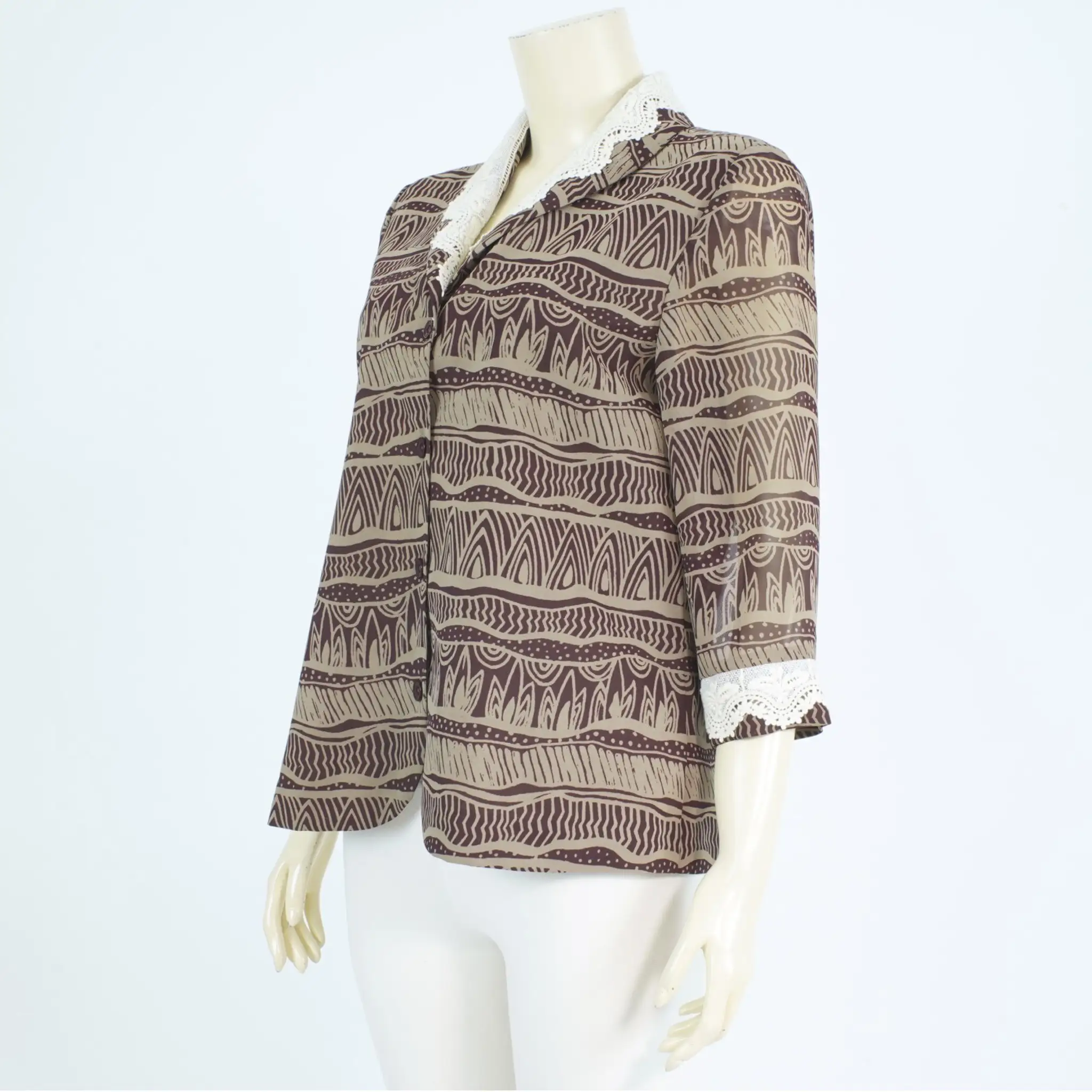 เสื้อเชิ้ตคอปกกล้วยแขน 4 ส่วน ผ้าลายคลื่นโค้งแนวขวาง - Image 2