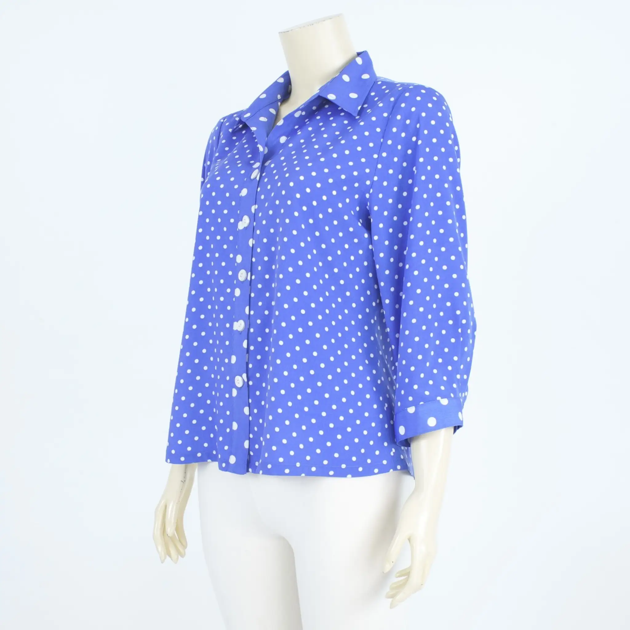 เสื้อเชิ้ต แขนกระบอก ยาว 4 ส่วน ผ้าลายจุด - Image 2