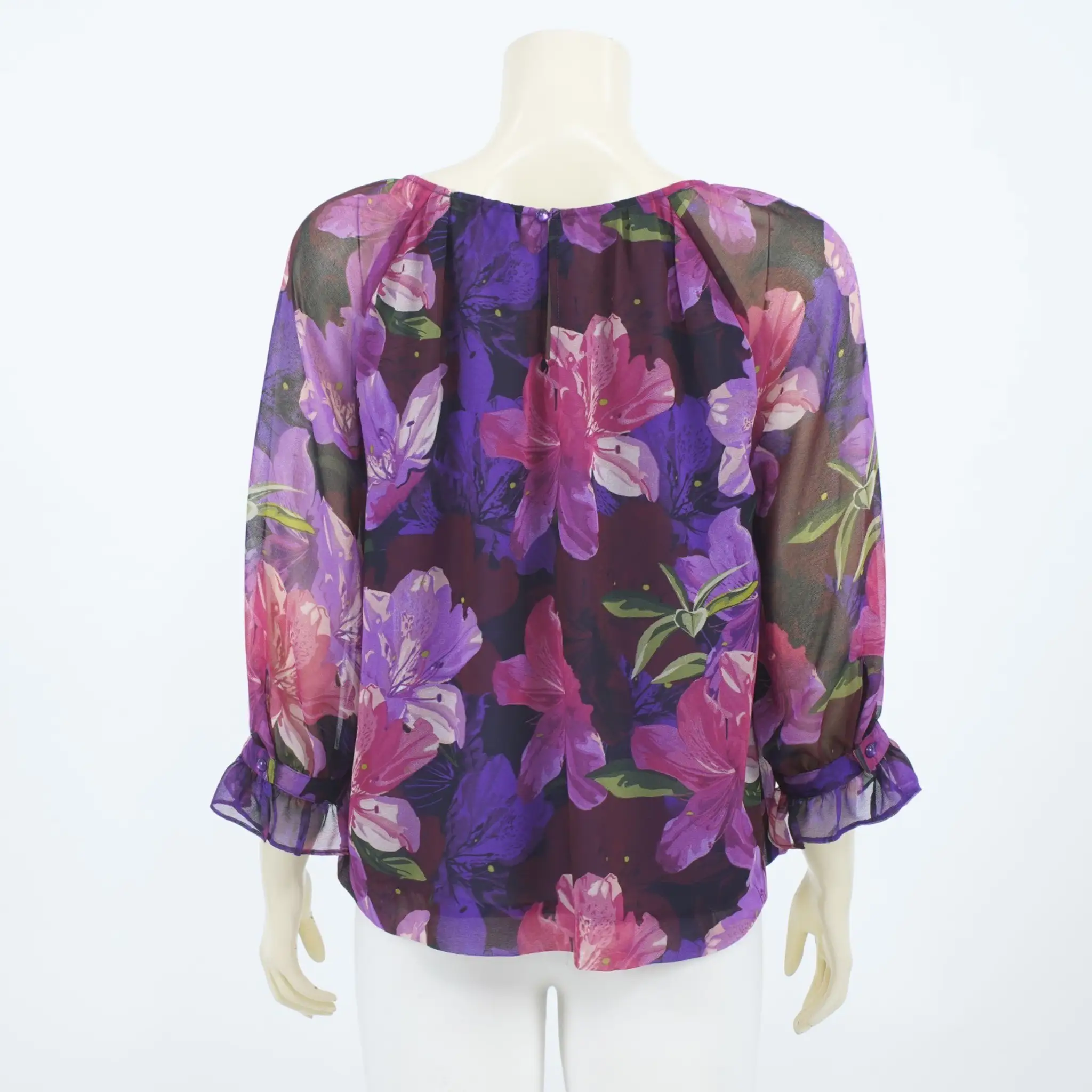 เสื้อคอปาด แขนพองแต่งระบาย ยาว 5 ส่วน ลายดอกไม้ - Image 3