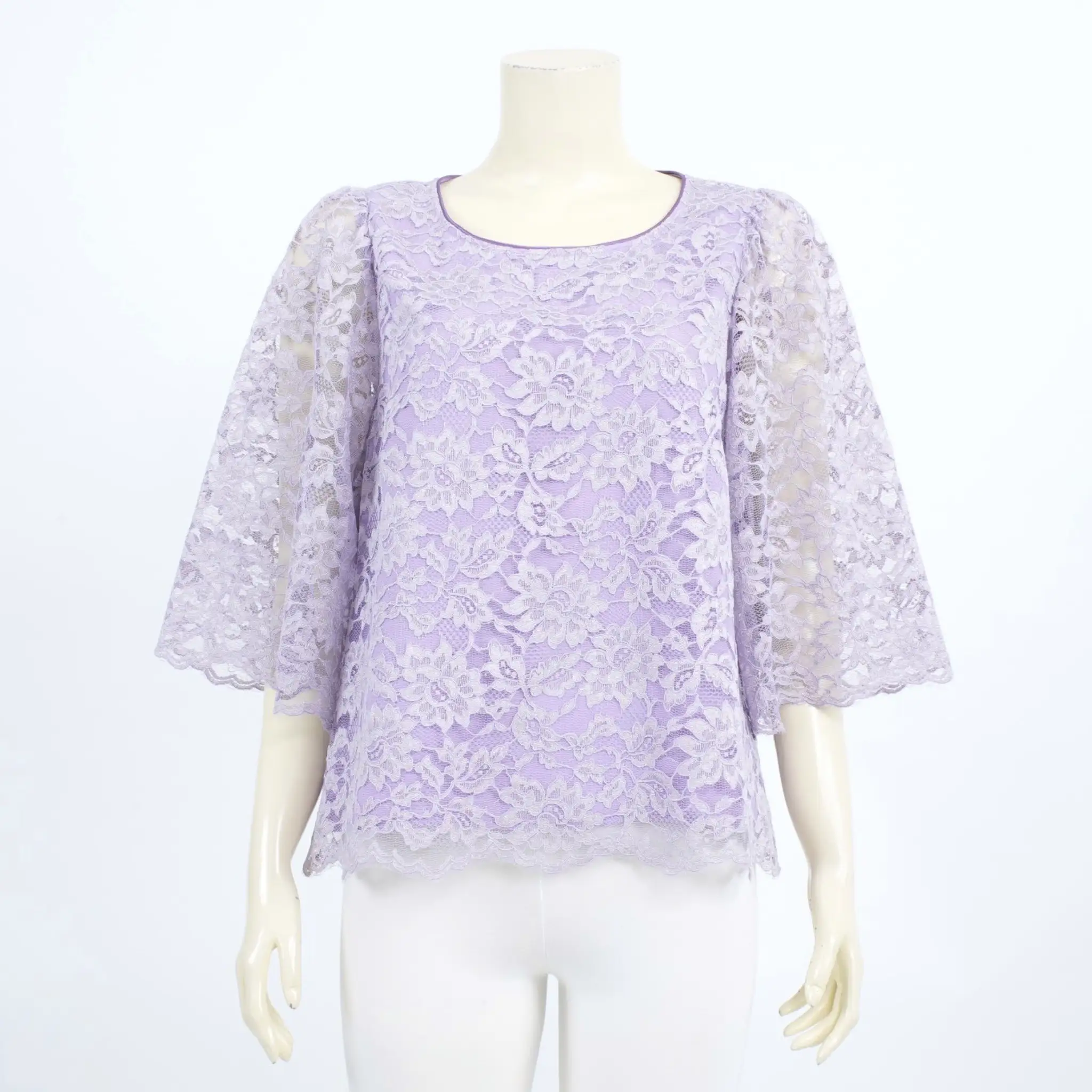 เสื้อคอปาด แขนบาน 4 ส่วน ผ้าลูกไม้