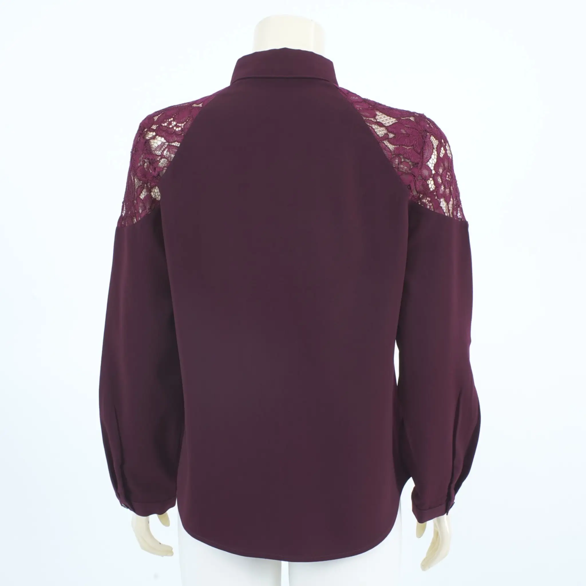 เสื้อเชิ้ต แขนยาว ทวิสต์ปลายแขน ตัดต่อผ้าลูกไม้บริเวณไหล่ - Image 3